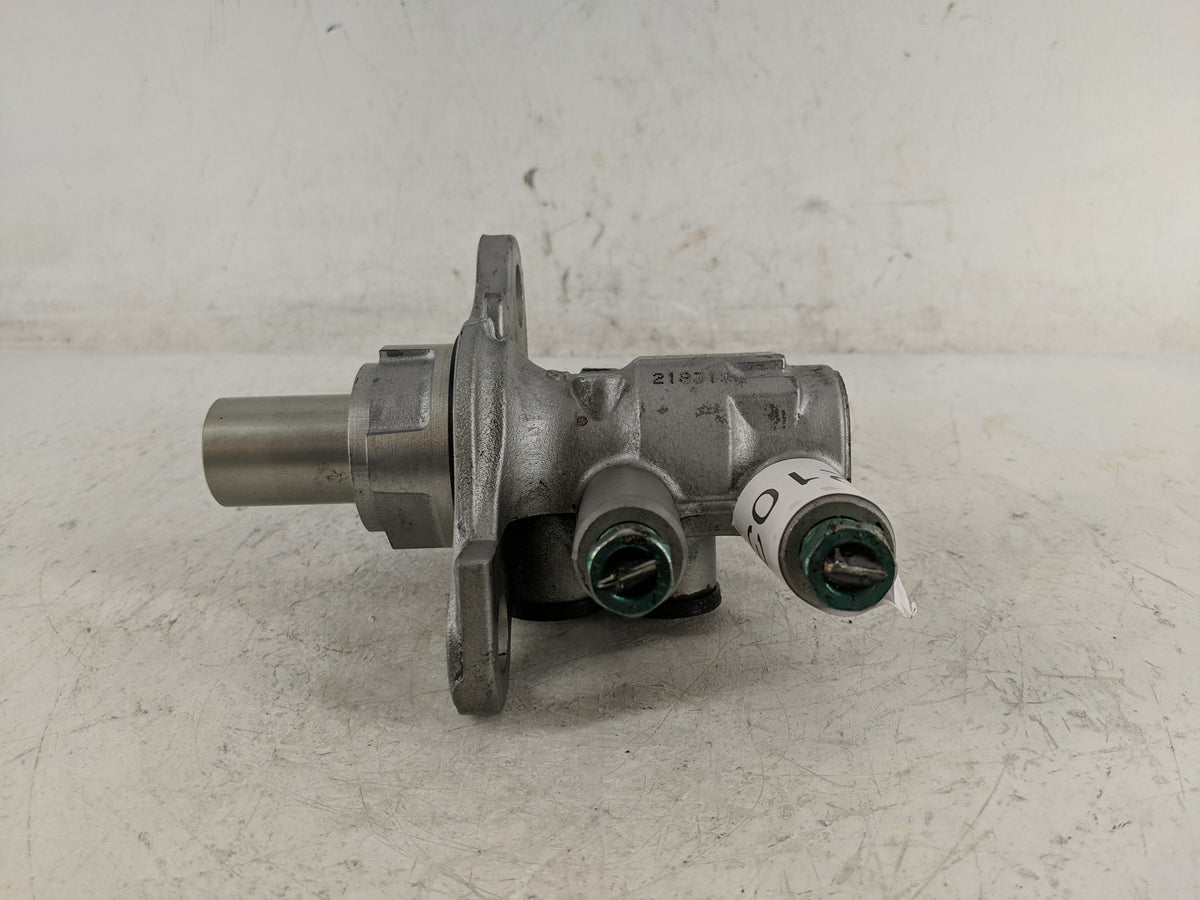 2007-2011 Nissan Altima Brake Master Cylinder - Oemusedautoparts1.com