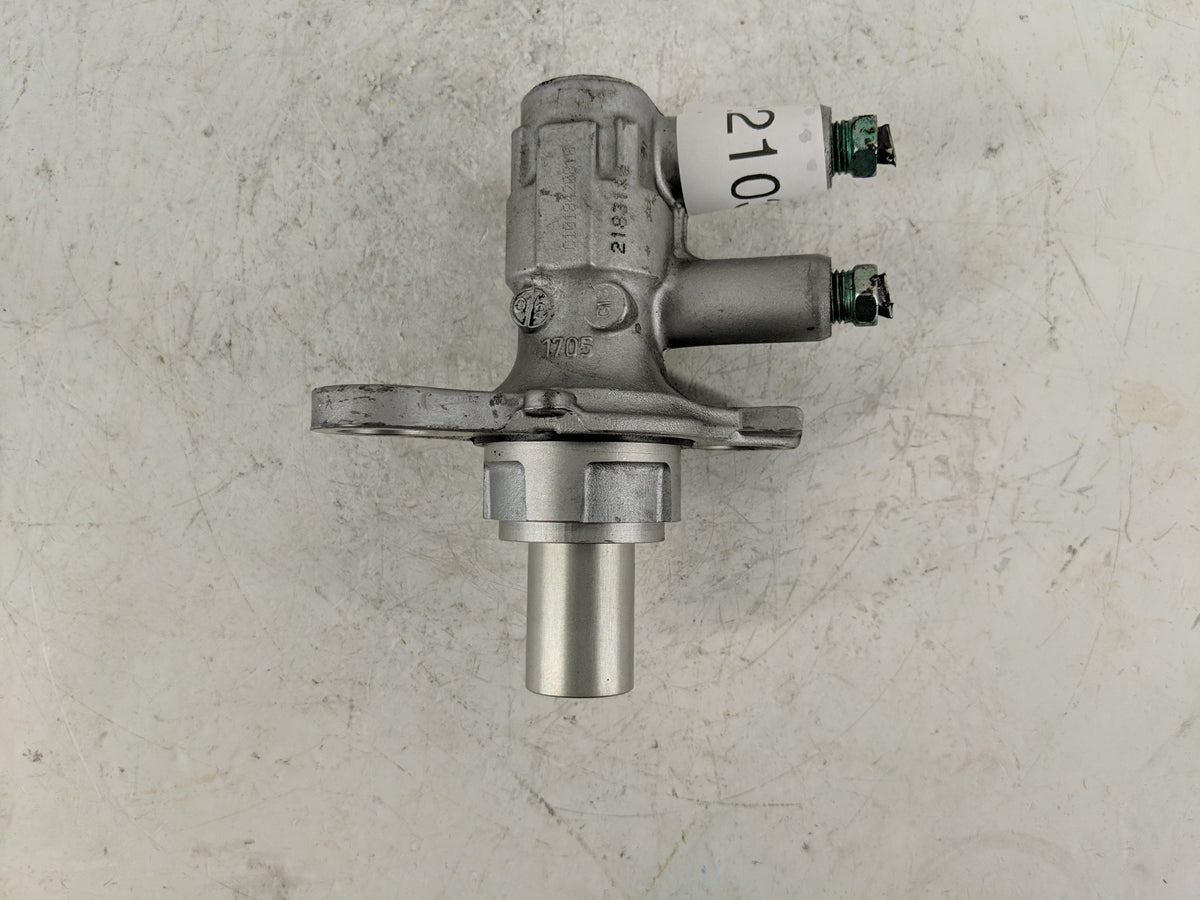 2007-2011 Nissan Altima Brake Master Cylinder - Oemusedautoparts1.com