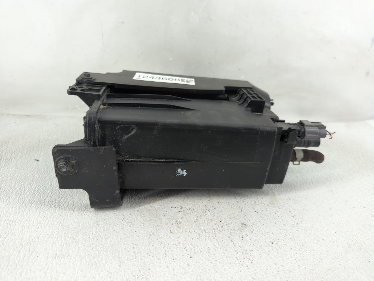 2009 Nissan Altima Fuel Vapor Charcoal Canister 1243608 - Oemusedautoparts1.com