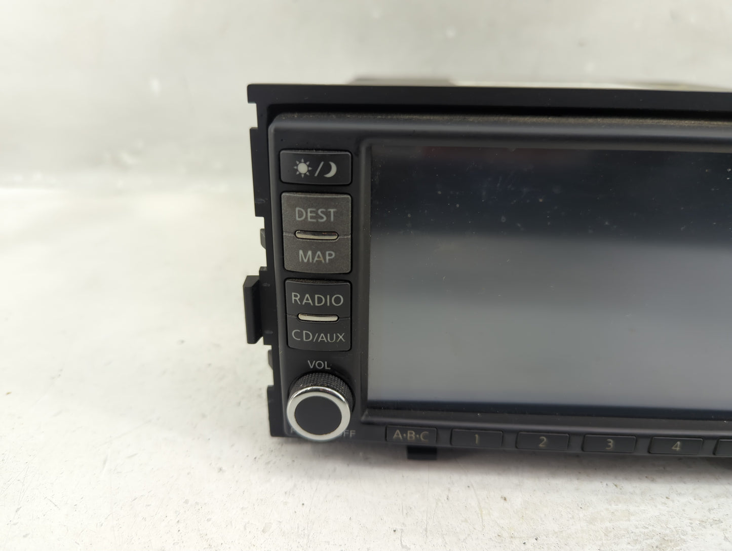 2008-2009 Nissan Altima Radio AM FM Cd Player Receiver Replacement P/N:25915 JA00B Fits Fits 2008 2009 OEM Used Auto Parts -