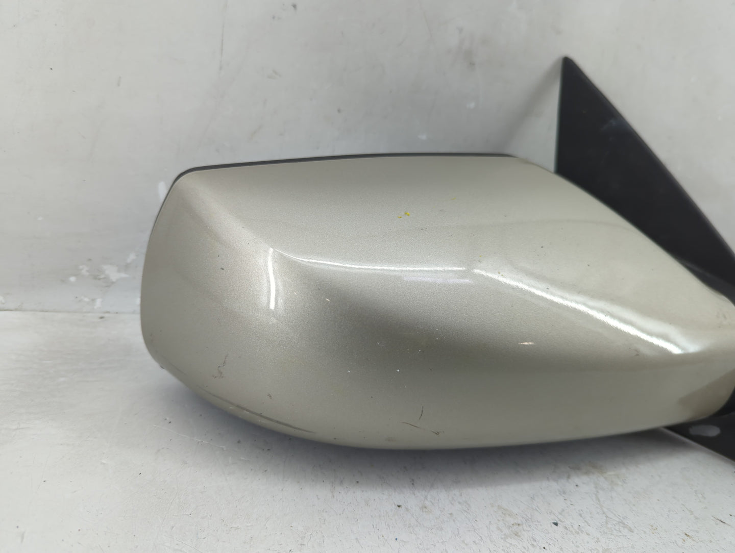 2007-2012 Nissan Altima Passenger Side View Mirror - Right Door Mirror OEM Used - Oemusedautoparts1.com