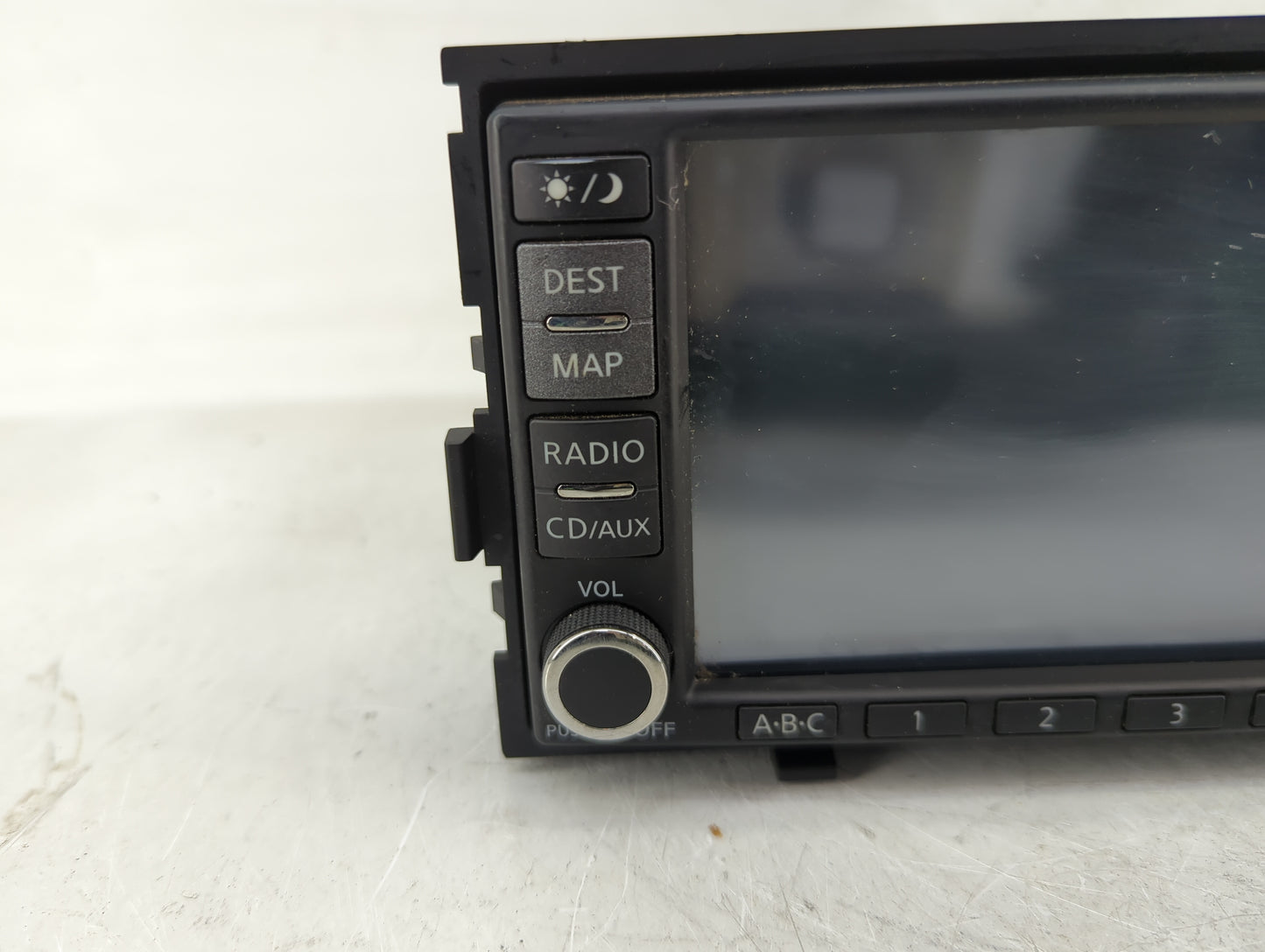 2008-2009 Nissan Altima Radio AM FM Cd Player Receiver Replacement P/N:25915 JA00B Fits Fits 2008 2009 OEM Used Auto Parts -