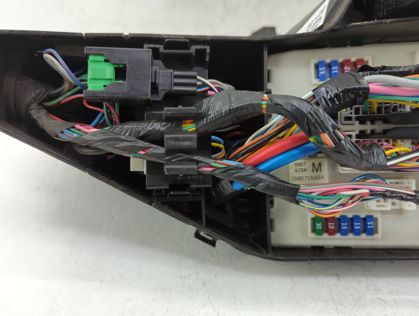 2009 Nissan Altima Fusebox Fuse Box Panel Relay Module P/N:284B71AA0A Fits OEM Used Auto Parts - Oemusedautoparts1.com