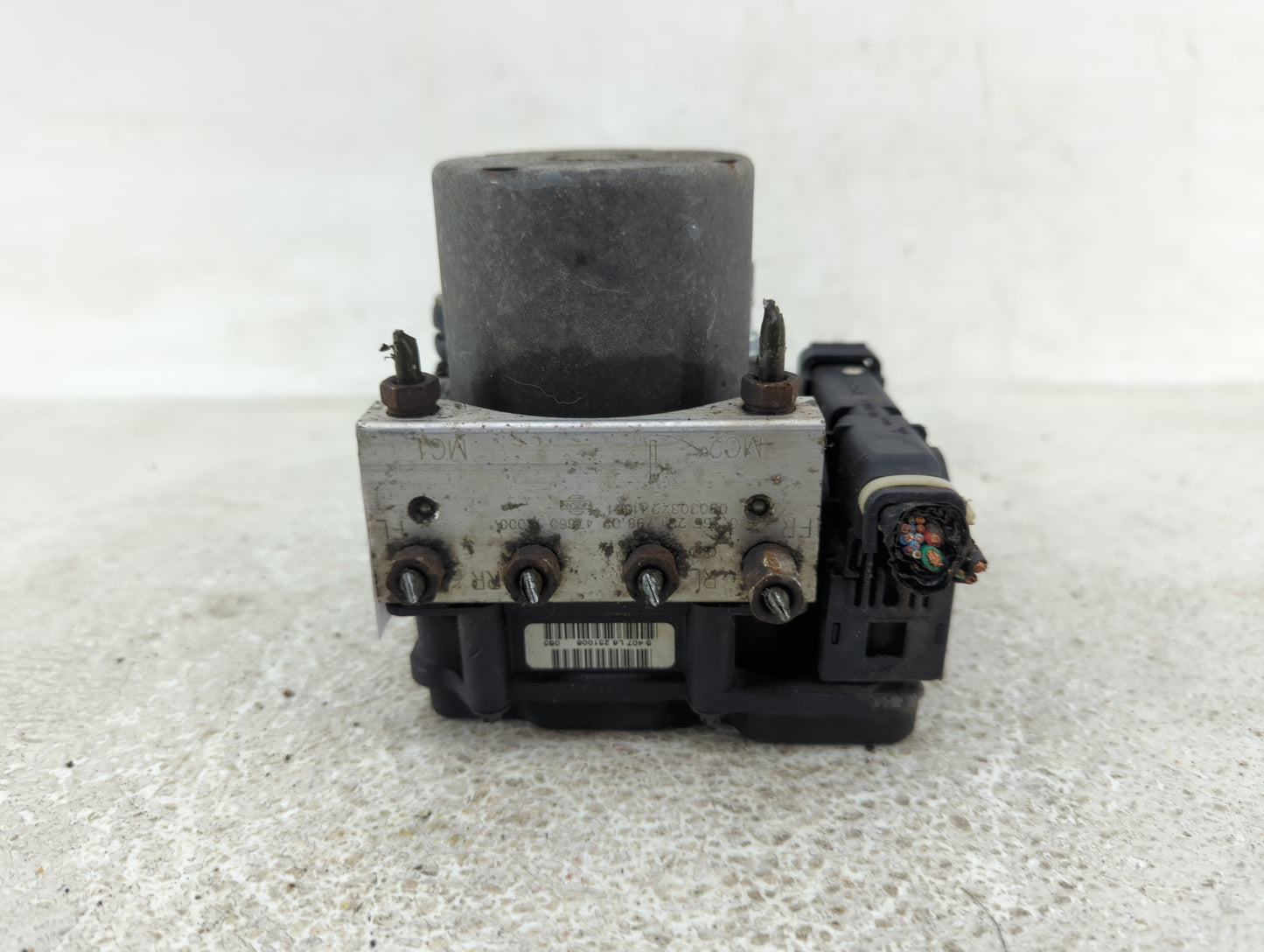2009 Nissan Altima ABS Pump Control Module Replacement P/N:0 265 231 798 Fits OEM Used Auto Parts - Oemusedautoparts1.com