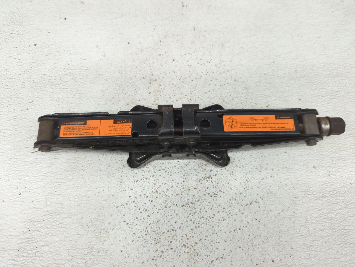 2009 Nissan Altima Spare Scissor Car Jack - Oemusedautoparts1.com