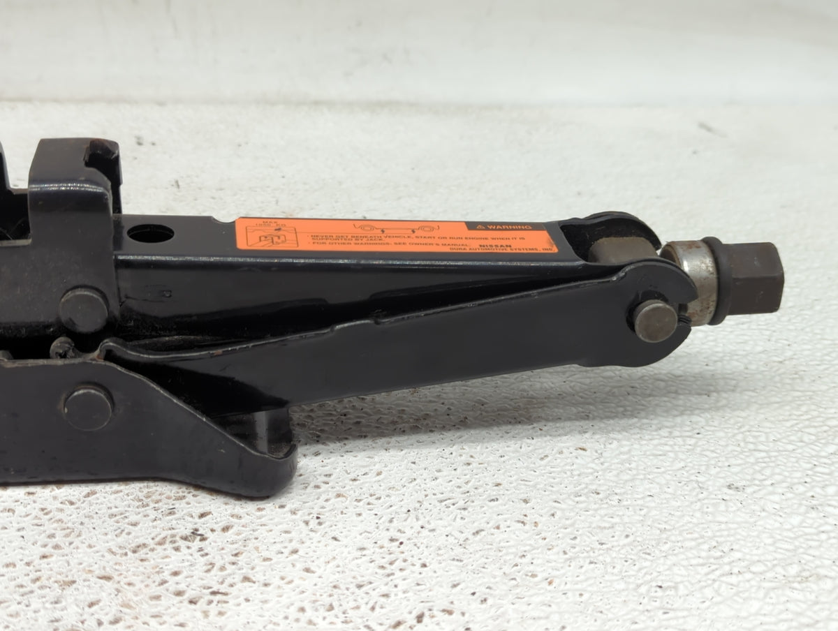 2009 Nissan Altima Spare Scissor Car Jack - Oemusedautoparts1.com