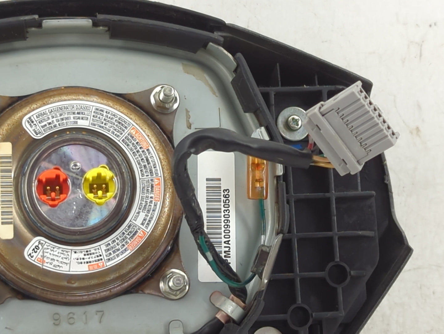 2007-2009 Nissan Altima Air Bag Driver Left Steering Wheel Mounted - Oemusedautoparts1.com