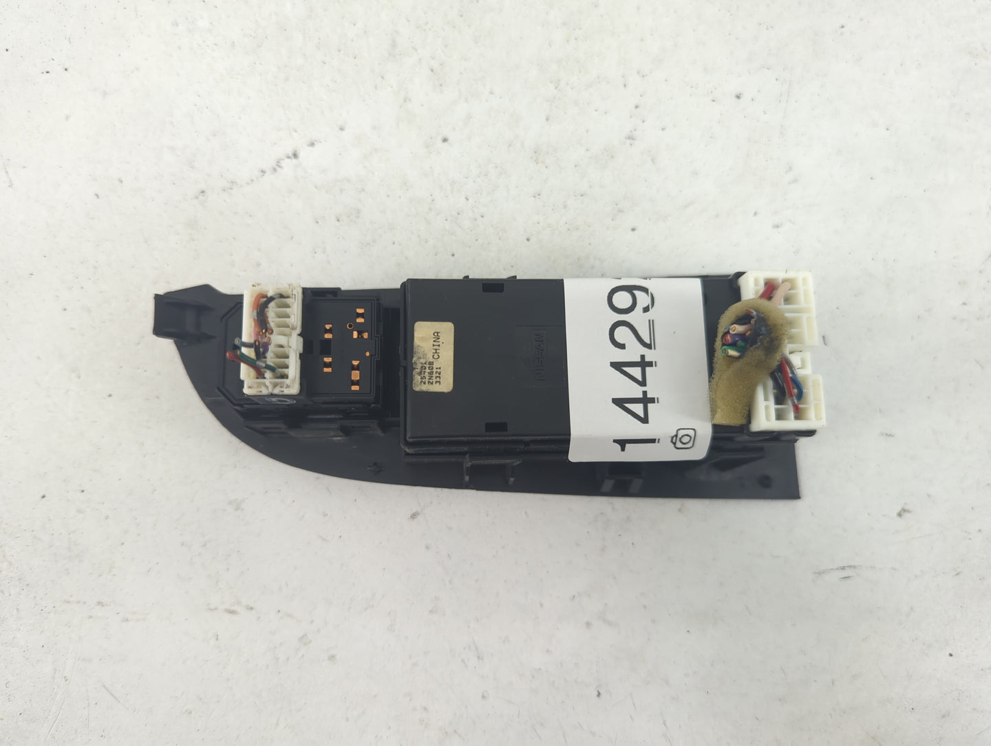 2008-2013 Nissan Altima Master Power Window Switch Replacement Driver Side Left P/N:25401ZN60B Fits OEM Used Auto Parts - Oe
