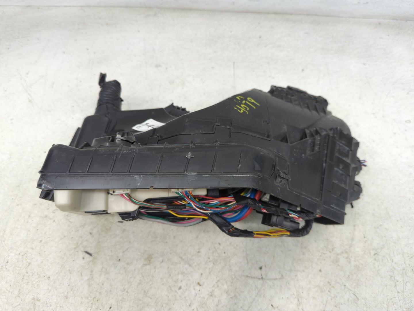 2008-2010 Nissan Altima Fusebox Fuse Box Panel Relay Module P/N:284B71AA0A Fits Fits 2008 2009 2010 OEM Used Auto Parts - Oe