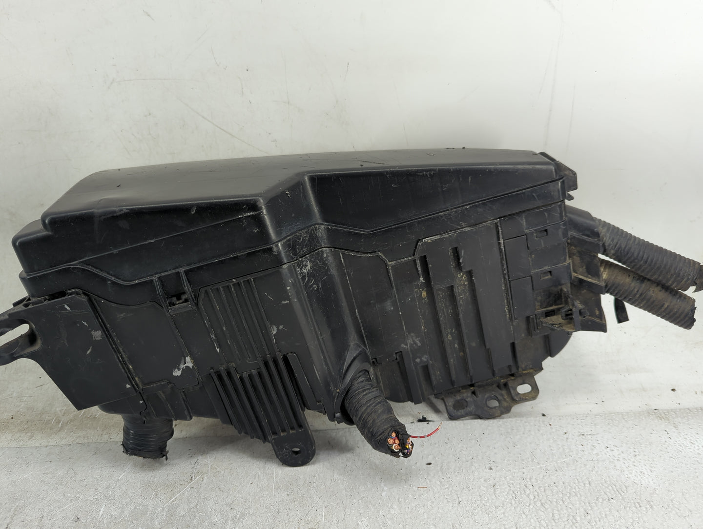 2008-2010 Nissan Altima Fusebox Fuse Box Panel Relay Module P/N:284B71AA0A Fits Fits 2008 2009 2010 OEM Used Auto Parts - Oe