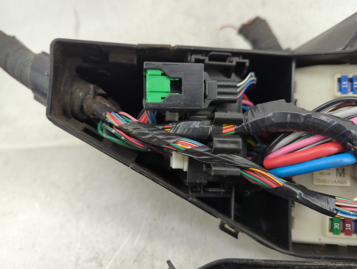 2008-2010 Nissan Altima Fusebox Fuse Box Panel Relay Module P/N:284B71AA0A Fits Fits 2008 2009 2010 OEM Used Auto Parts - Oe