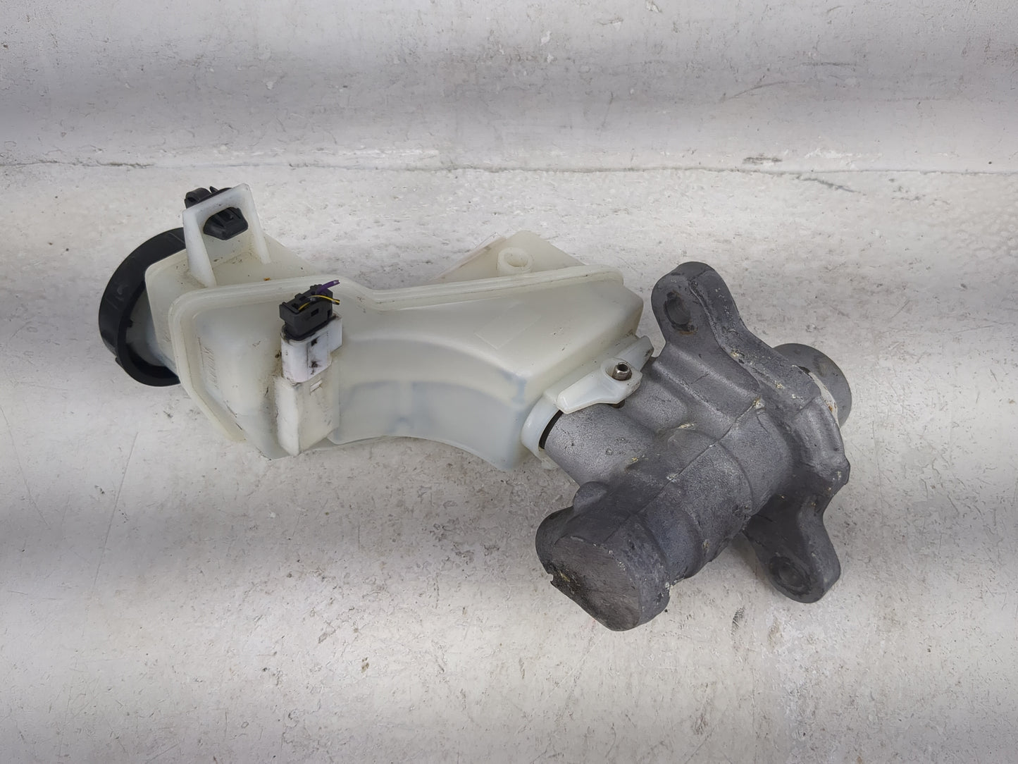 2007-2009 Nissan Altima Brake Master Cylinder 1491011 - Oemusedautoparts1.com
