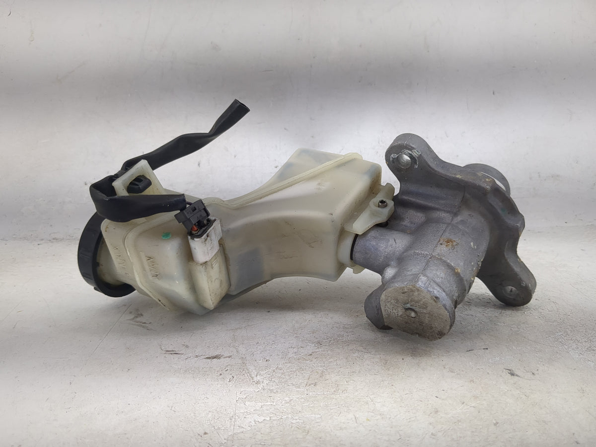 2007-2009 Nissan Altima Brake Master Cylinder 1491054 - Oemusedautoparts1.com