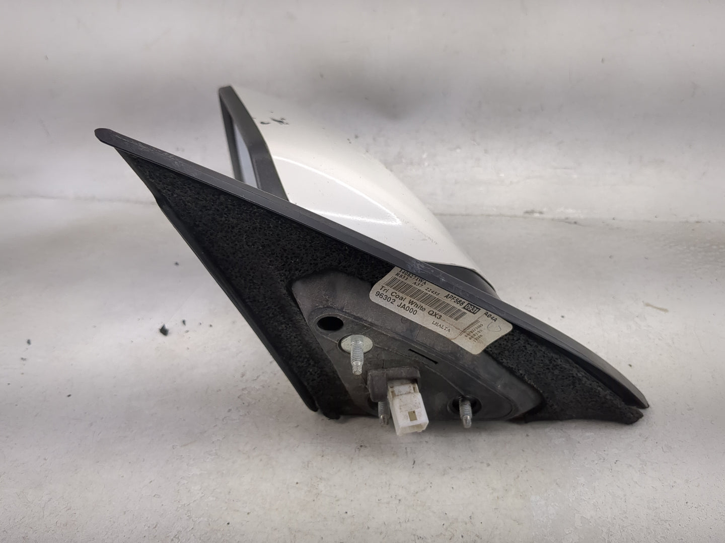 2007-2012 Nissan Altima Driver Side View Mirror - Left Door Mirror OEM Used - Oemusedautoparts1.com