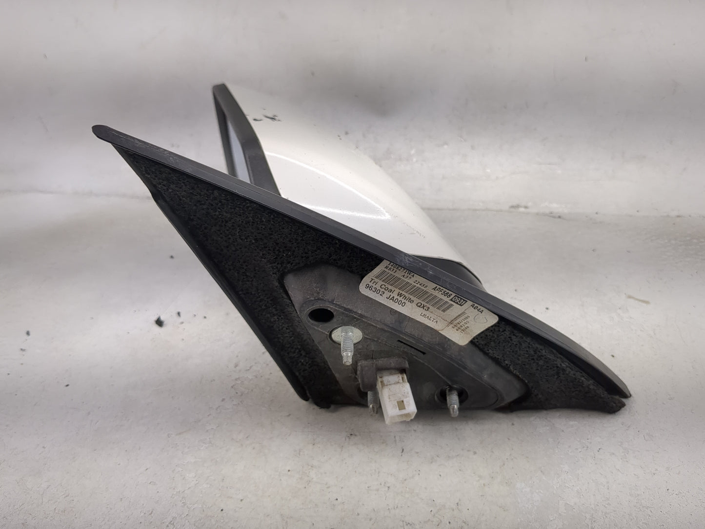 2007-2012 Nissan Altima Driver Side View Mirror - Left Door Mirror OEM Used - Oemusedautoparts1.com