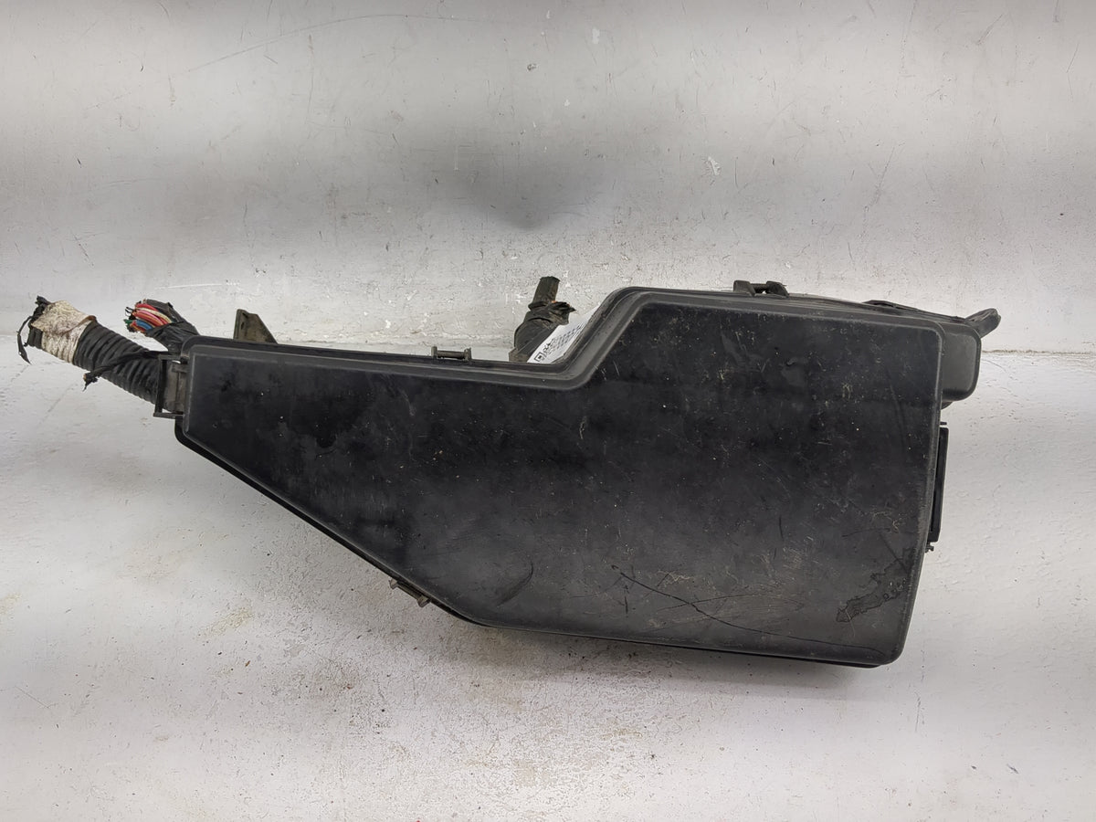 2008-2010 Nissan Altima Fusebox Fuse Box Panel Relay Module P/N:7154-9184 Fits Fits 2008 2009 2010 OEM Used Auto Parts - Oem