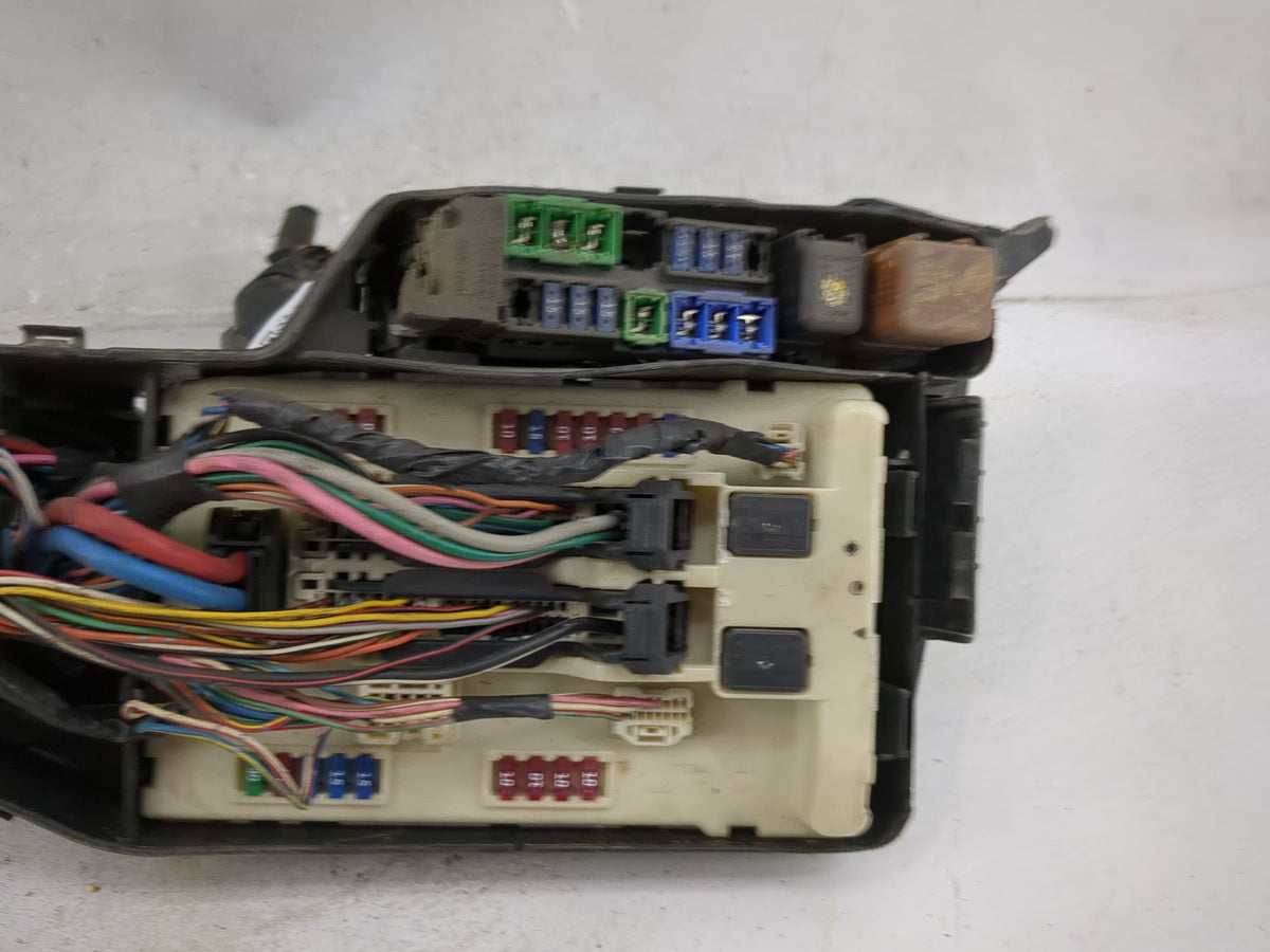2008-2010 Nissan Altima Fusebox Fuse Box Panel Relay Module P/N:7154-9184 Fits Fits 2008 2009 2010 OEM Used Auto Parts - Oem