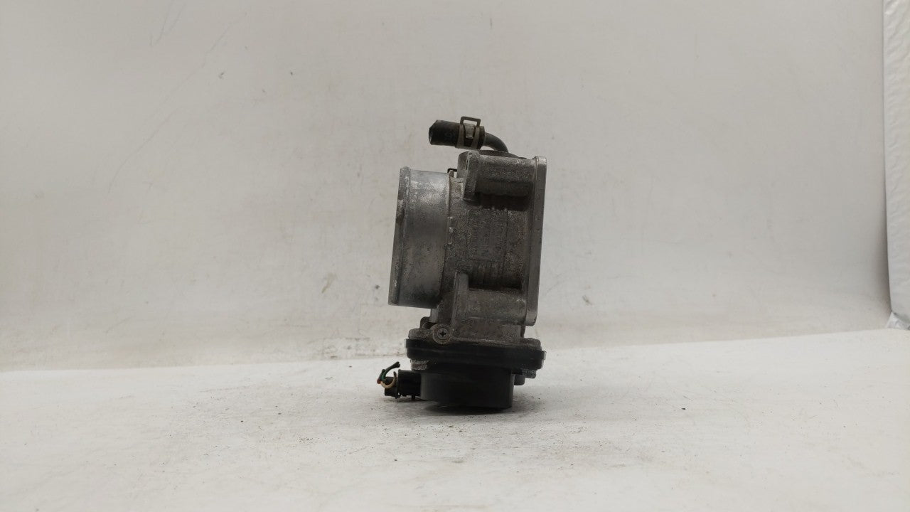 2007-2013 Nissan Altima Throttle Body P/N:RME60-15 Fits Fits 2007 2008 2009 2010 2011 2012 2013 OEM Used Auto Parts - Oemuse