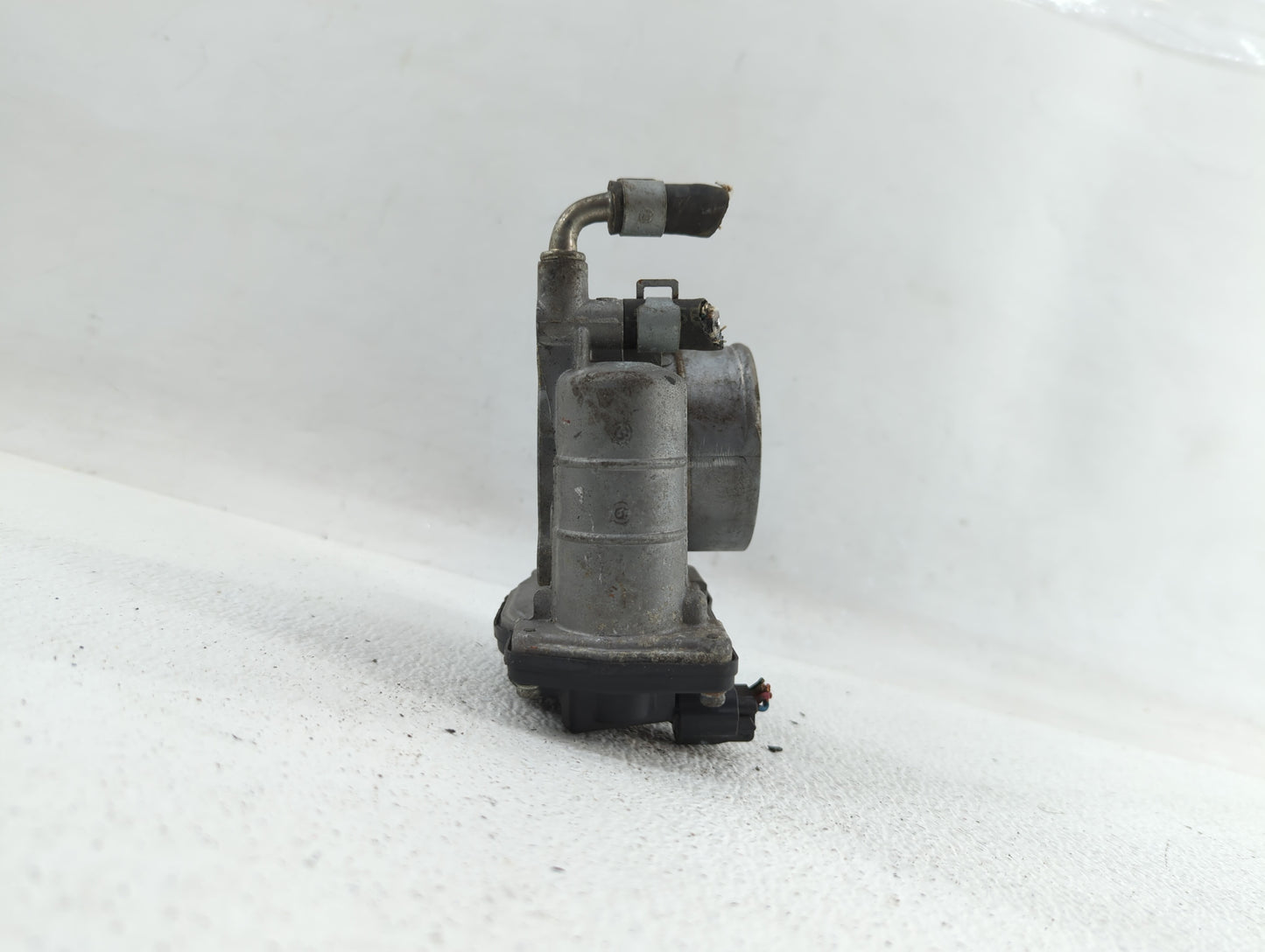 2007-2013 Nissan Altima Throttle Body P/N:RME60-15 Fits Fits 2007 2008 2009 2010 2011 2012 2013 OEM Used Auto Parts - Oemuse