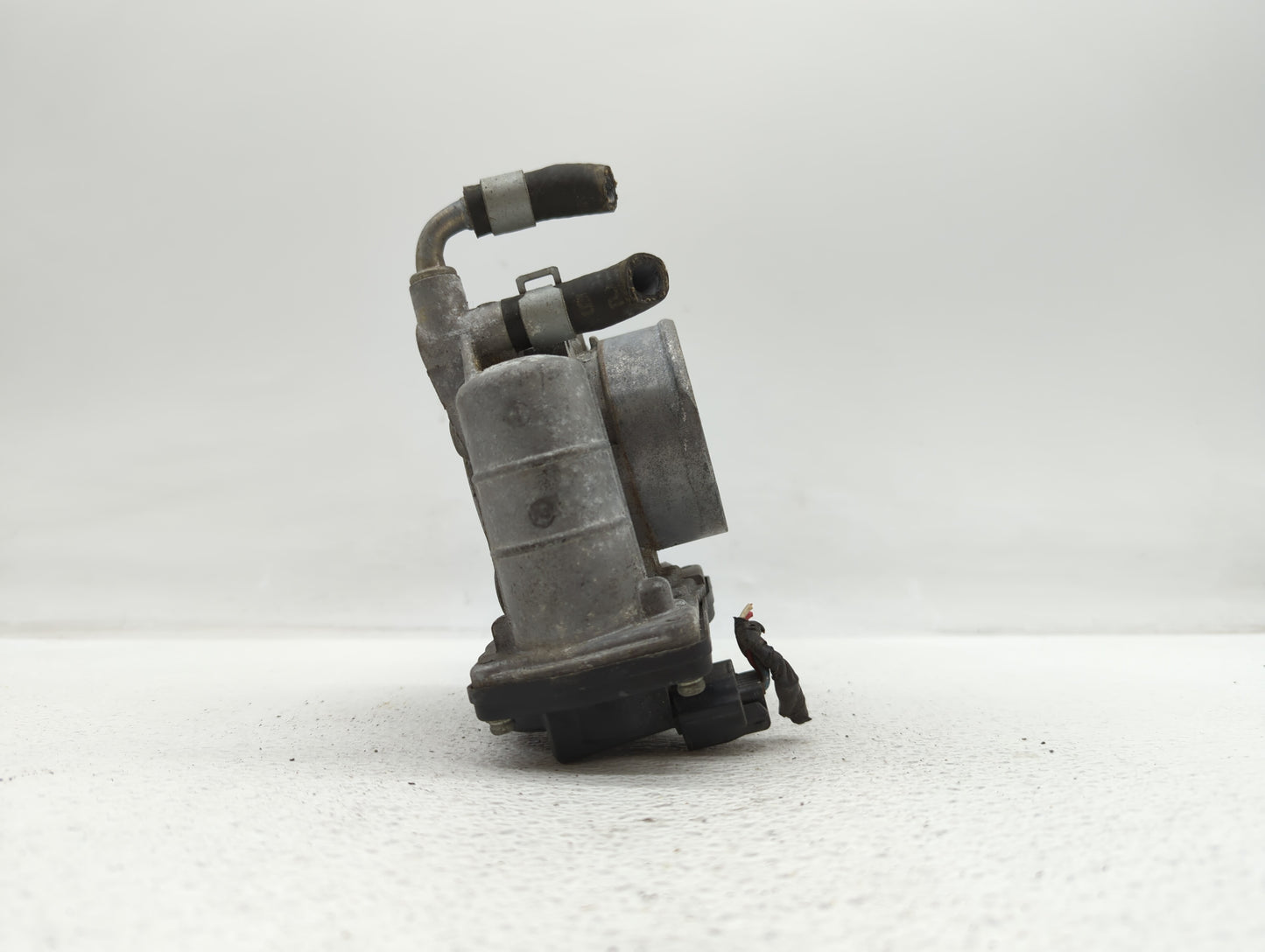 2007-2013 Nissan Altima Throttle Body P/N:526-01 RME60-15 Fits Fits 2007 2008 2009 2010 2011 2012 2013 OEM Used Auto Parts -