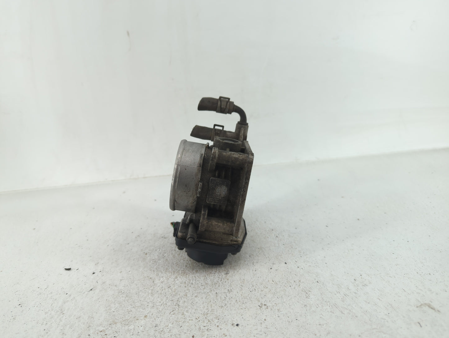 2007-2013 Nissan Altima Throttle Body P/N:RME60-16 RME60-15 Fits Fits 2007 2008 2009 2010 2011 2012 2013 OEM Used Auto Parts