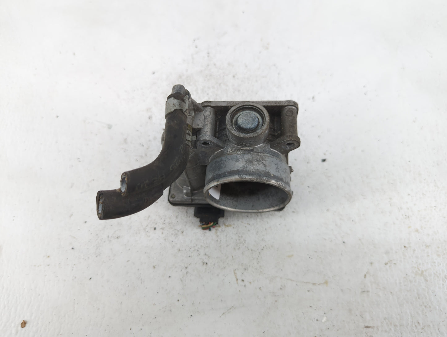 2007-2013 Nissan Altima Throttle Body P/N:RME60-16 RME60-15 Fits Fits 2007 2008 2009 2010 2011 2012 2013 OEM Used Auto Parts