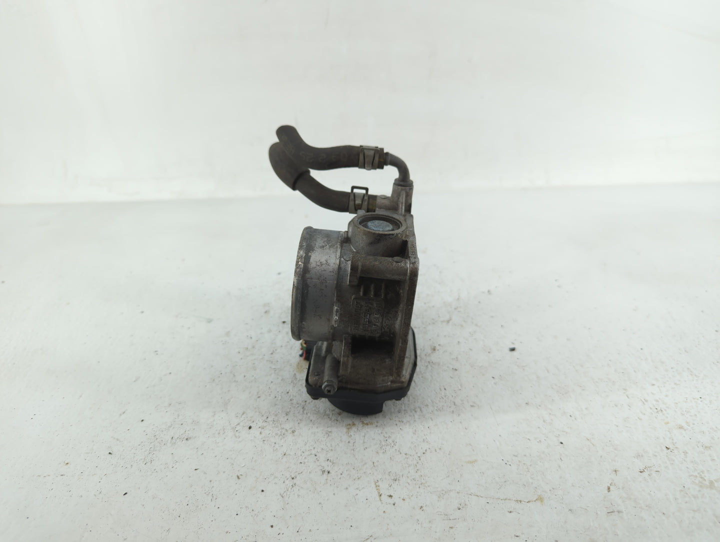 2007-2013 Nissan Altima Throttle Body P/N:RME60-16 RME60-15 Fits Fits 2007 2008 2009 2010 2011 2012 2013 OEM Used Auto Parts