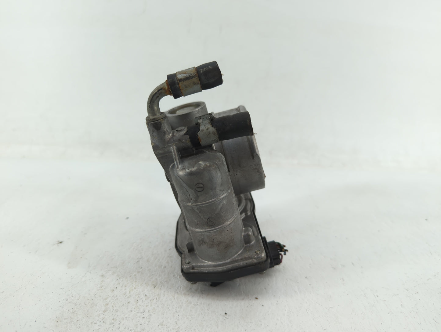 2007-2013 Nissan Altima Throttle Body P/N:526-01 RME60-16, RME60-15 Fits Fits 2007 2008 2009 2010 2011 2012 2013 OEM Used Au