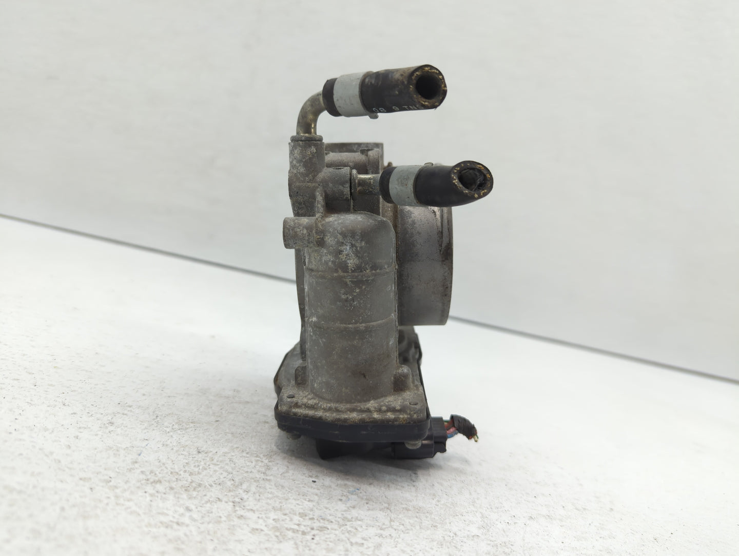 2007-2014 Nissan Altima Throttle Body P/N:526-01 Fits Fits 2007 2008 2009 2010 2011 2012 2013 2014 OEM Used Auto Parts - Oem