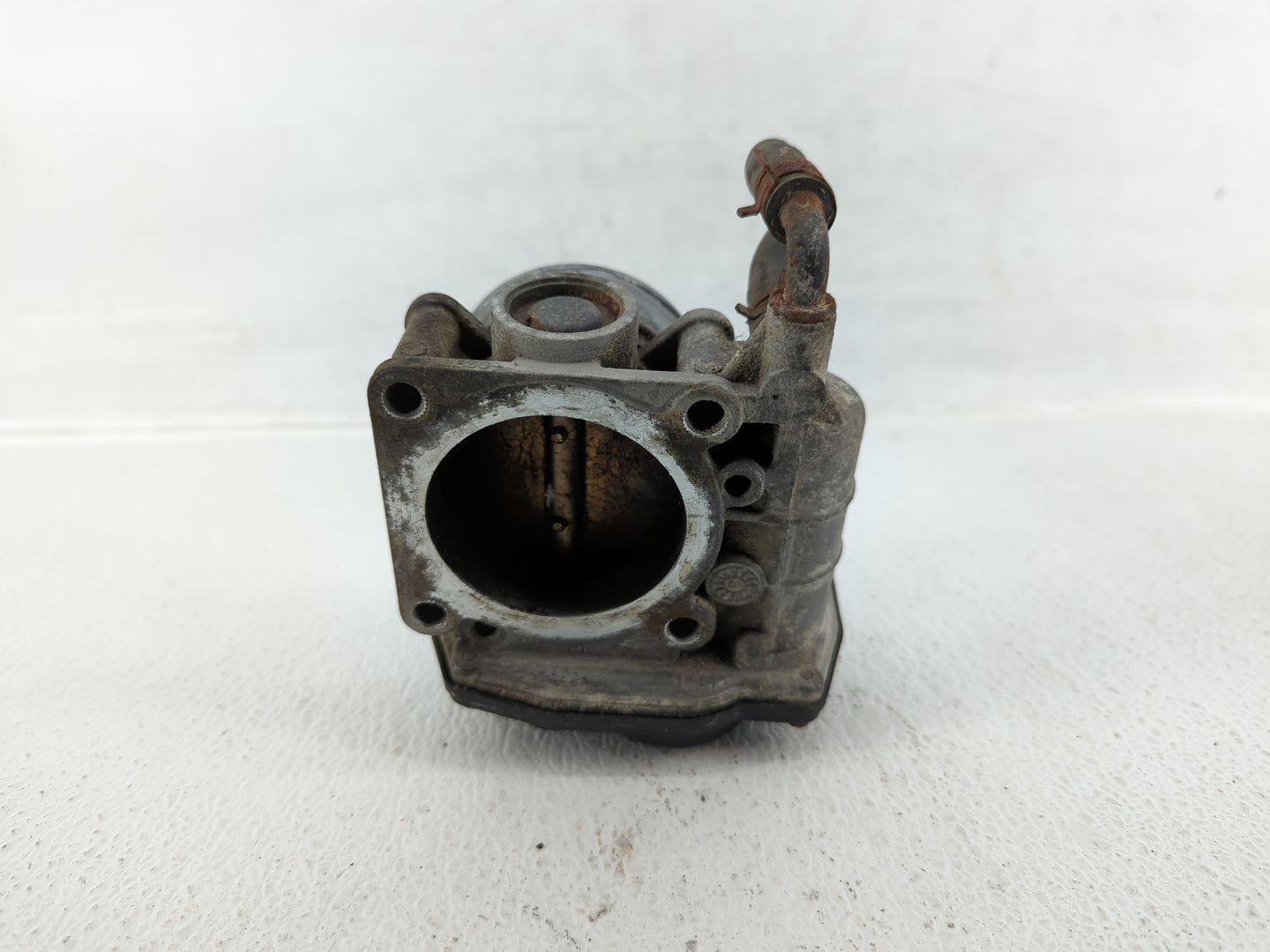 2007-2013 Nissan Altima Throttle Body P/N:RME60-13 526-01 Fits Fits 2007 2008 2009 2010 2011 2012 2013 OEM Used Auto Parts -