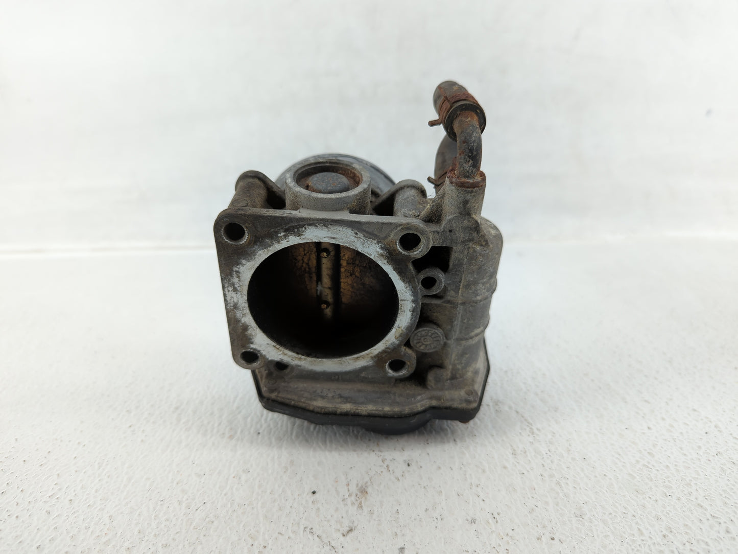 2007-2013 Nissan Altima Throttle Body P/N:RME60-13 526-01 Fits Fits 2007 2008 2009 2010 2011 2012 2013 OEM Used Auto Parts -