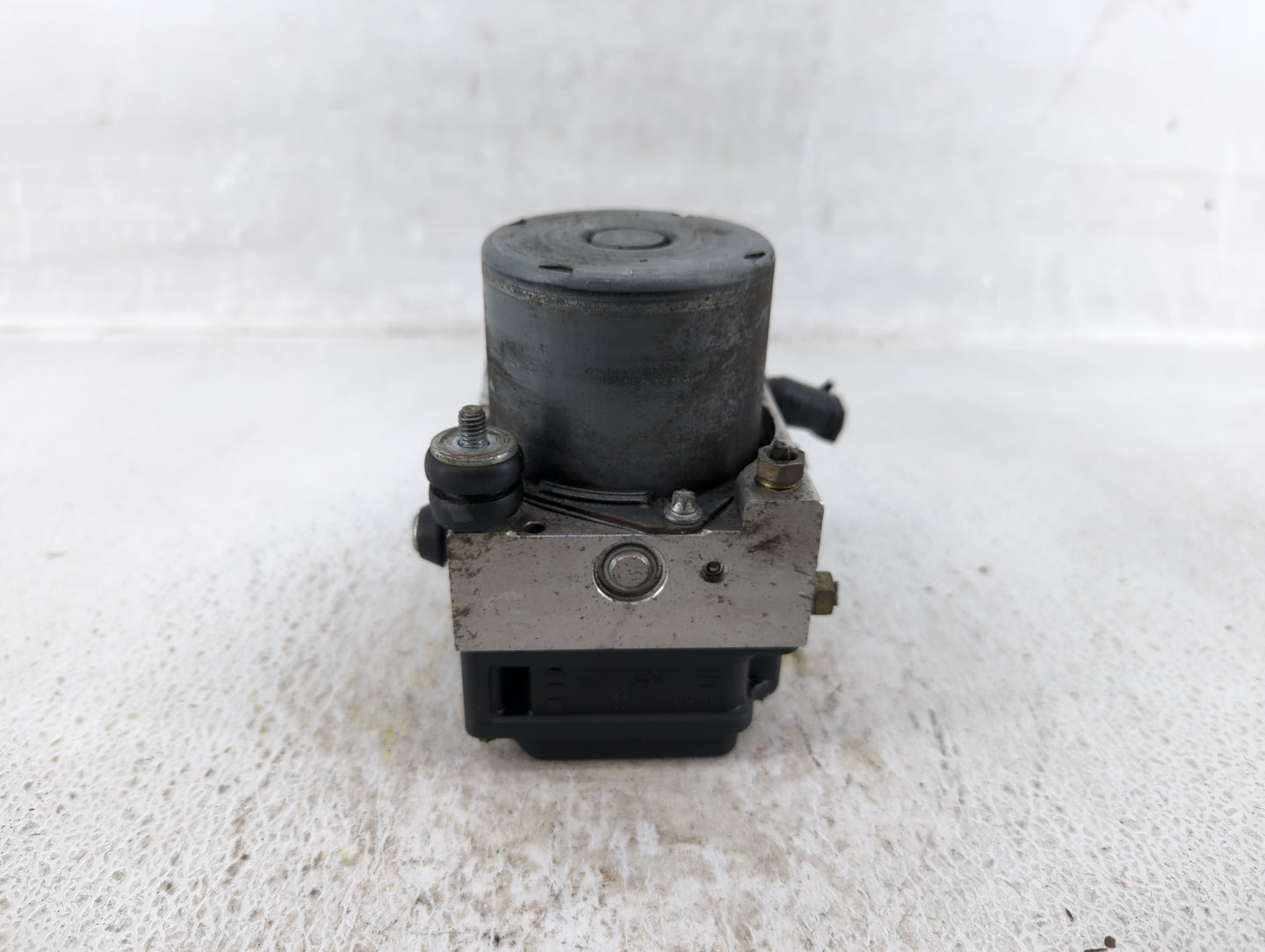 2007-2009 Nissan Altima ABS Pump Control Module Replacement P/N:47660 JA060 Fits Fits 2007 2008 2009 OEM Used Auto Parts - O