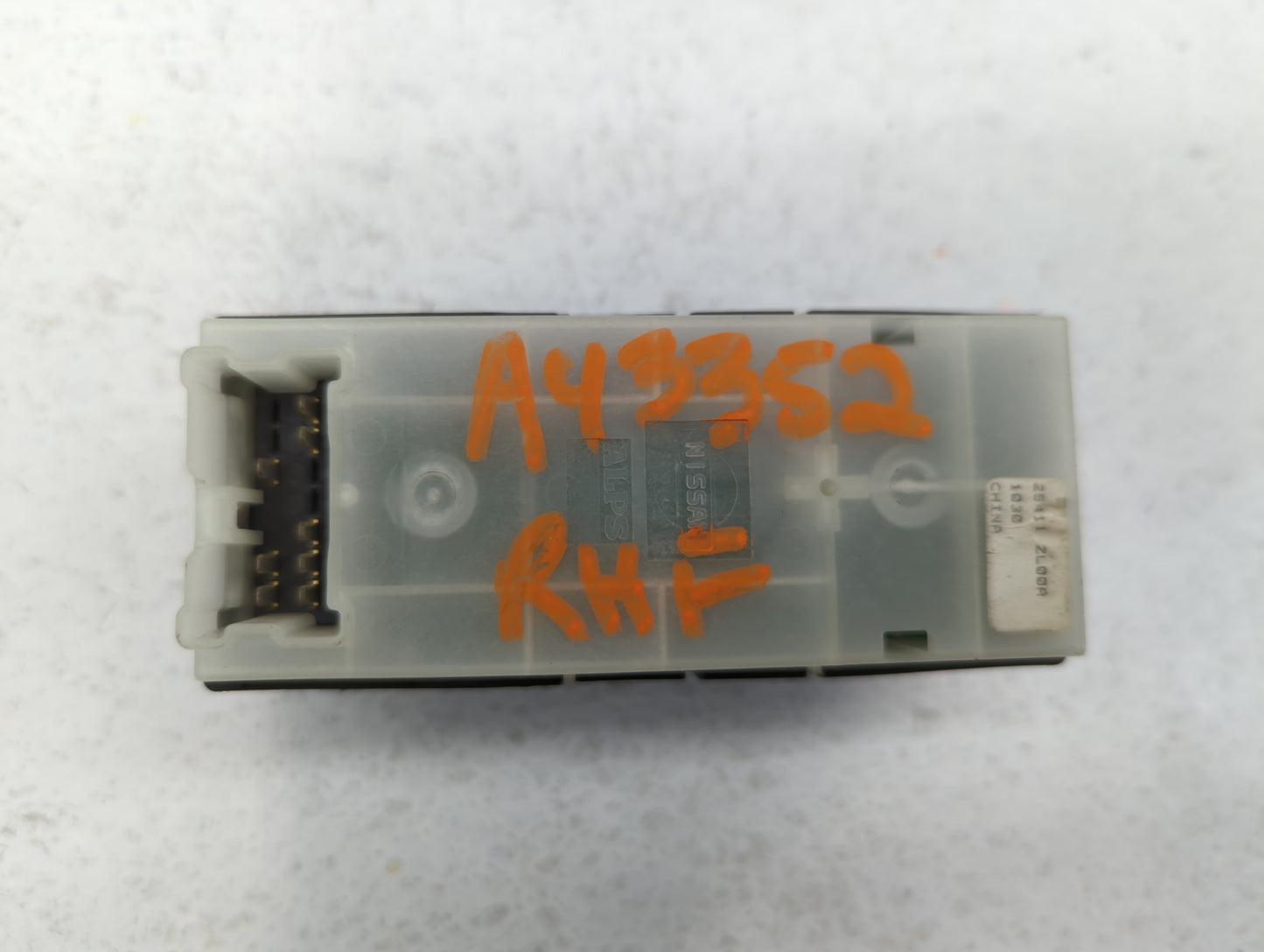 2008-2013 Nissan Altima Master Power Window Switch Replacement Driver Side Left P/N:25401 ZN60A 25401 JB100 Fits OEM Used Au
