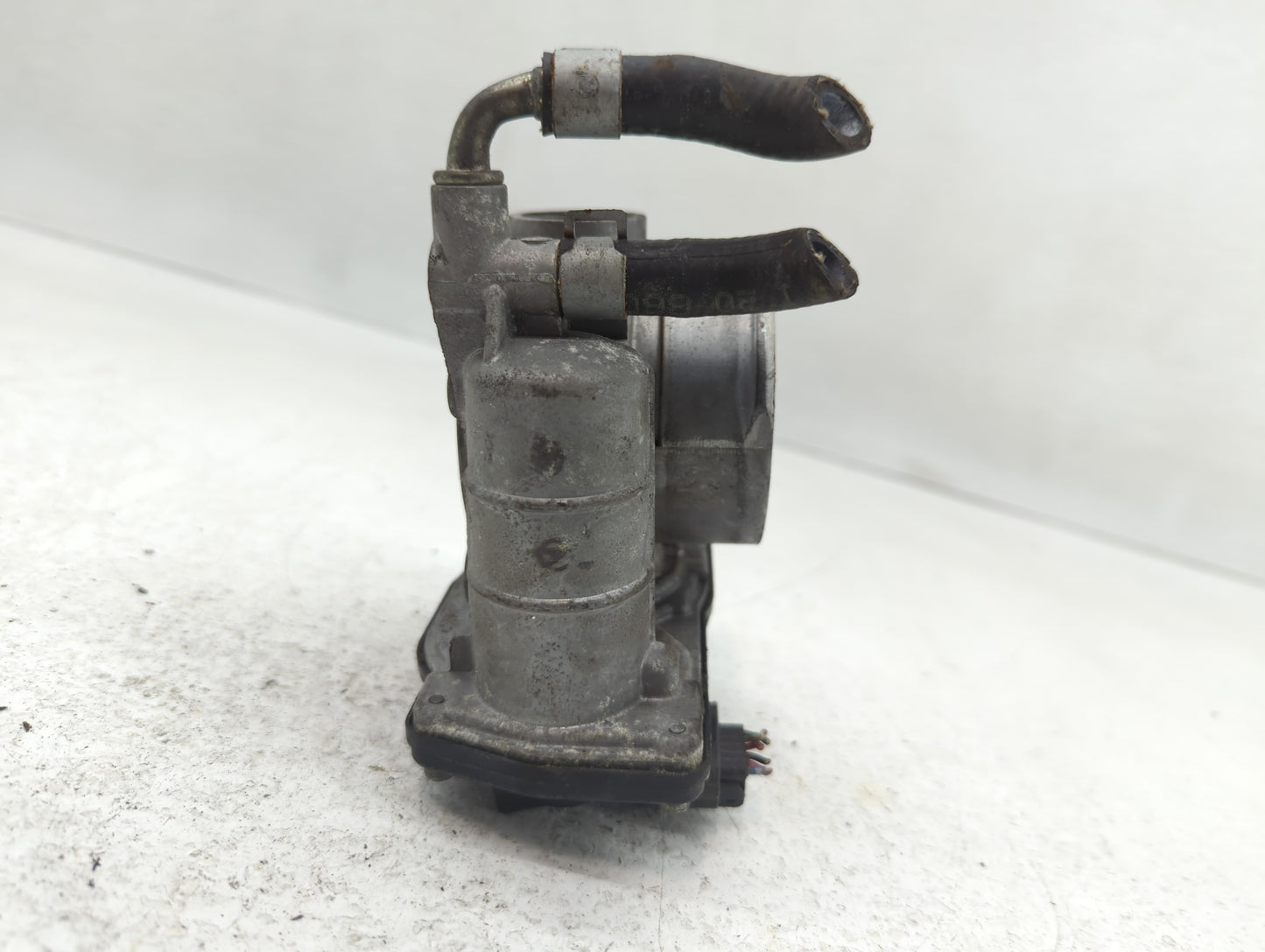 2007-2013 Nissan Altima Throttle Body P/N:G 8Y05 2 526-01 Fits Fits 2007 2008 2009 2010 2011 2012 2013 OEM Used Auto Parts -