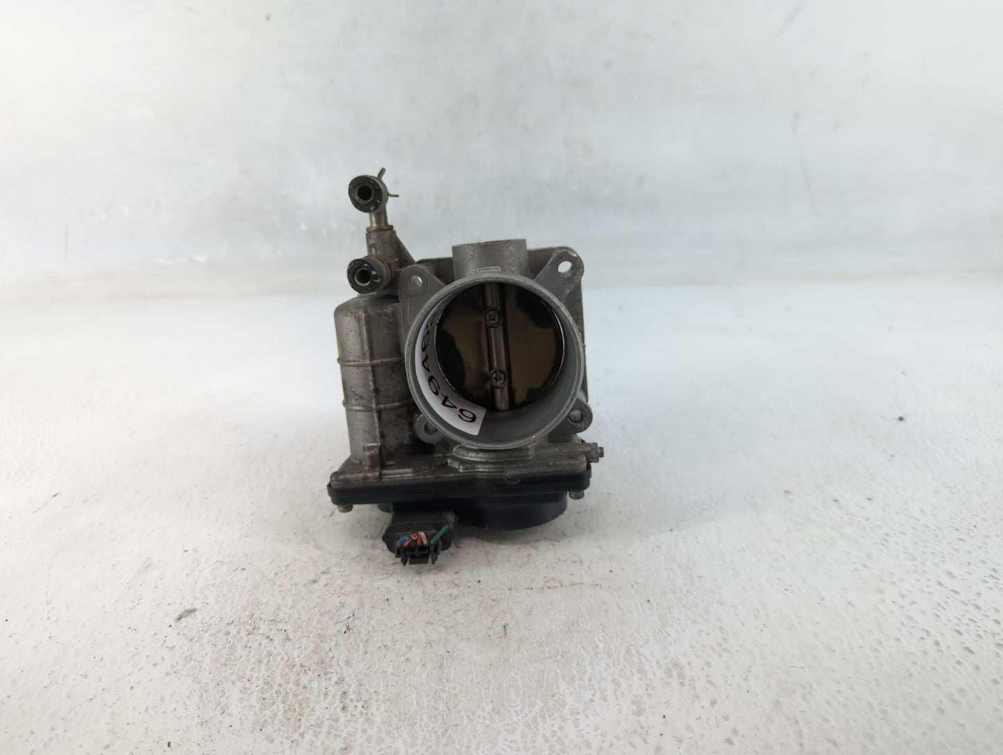 2007-2013 Nissan Altima Throttle Body P/N:RME60-15 Fits Fits 2007 2008 2009 2010 2011 2012 2013 OEM Used Auto Parts - Oemuse