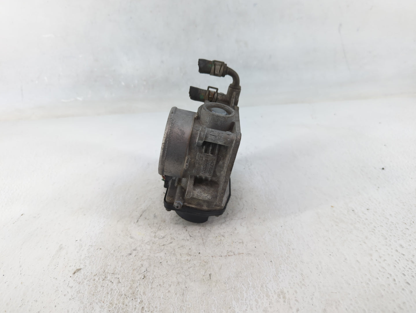 2007-2013 Nissan Altima Throttle Body P/N:RME60-15 Fits Fits 2007 2008 2009 2010 2011 2012 2013 OEM Used Auto Parts - Oemuse