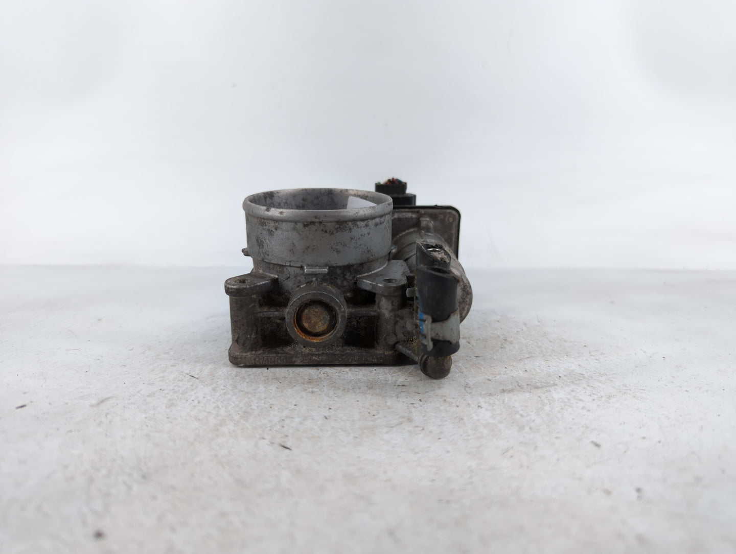 2007-2013 Nissan Altima Throttle Body P/N:G 9622 3 526-01 Fits Fits 2007 2008 2009 2010 2011 2012 2013 OEM Used Auto Parts -