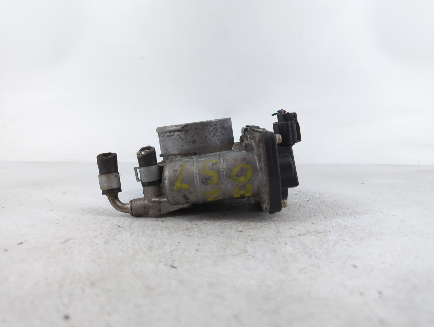 2007-2013 Nissan Altima Throttle Body P/N:G 9622 3 526-01 Fits Fits 2007 2008 2009 2010 2011 2012 2013 OEM Used Auto Parts -