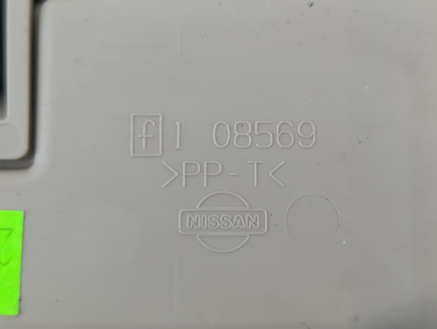 2009 Nissan Altima Overhead Roof Console - Oemusedautoparts1.com