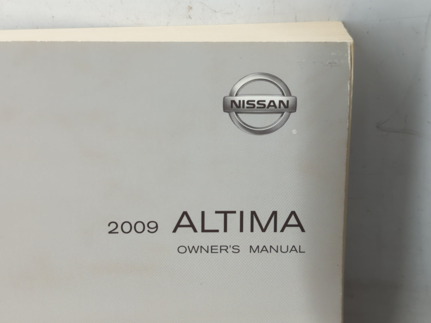 2009 Nissan Altima Owners Manual Book Guide P/N:OM9E-0L32U1 OEM Used Auto Parts - Oemusedautoparts1.com