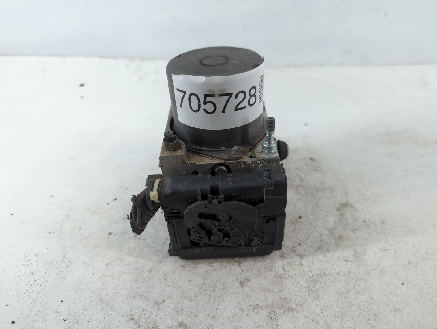 2008-2009 Nissan Altima ABS Pump Control Module Replacement P/N:0 13 01 47660 Fits Fits 2008 2009 OEM Used Auto Parts - Oemu