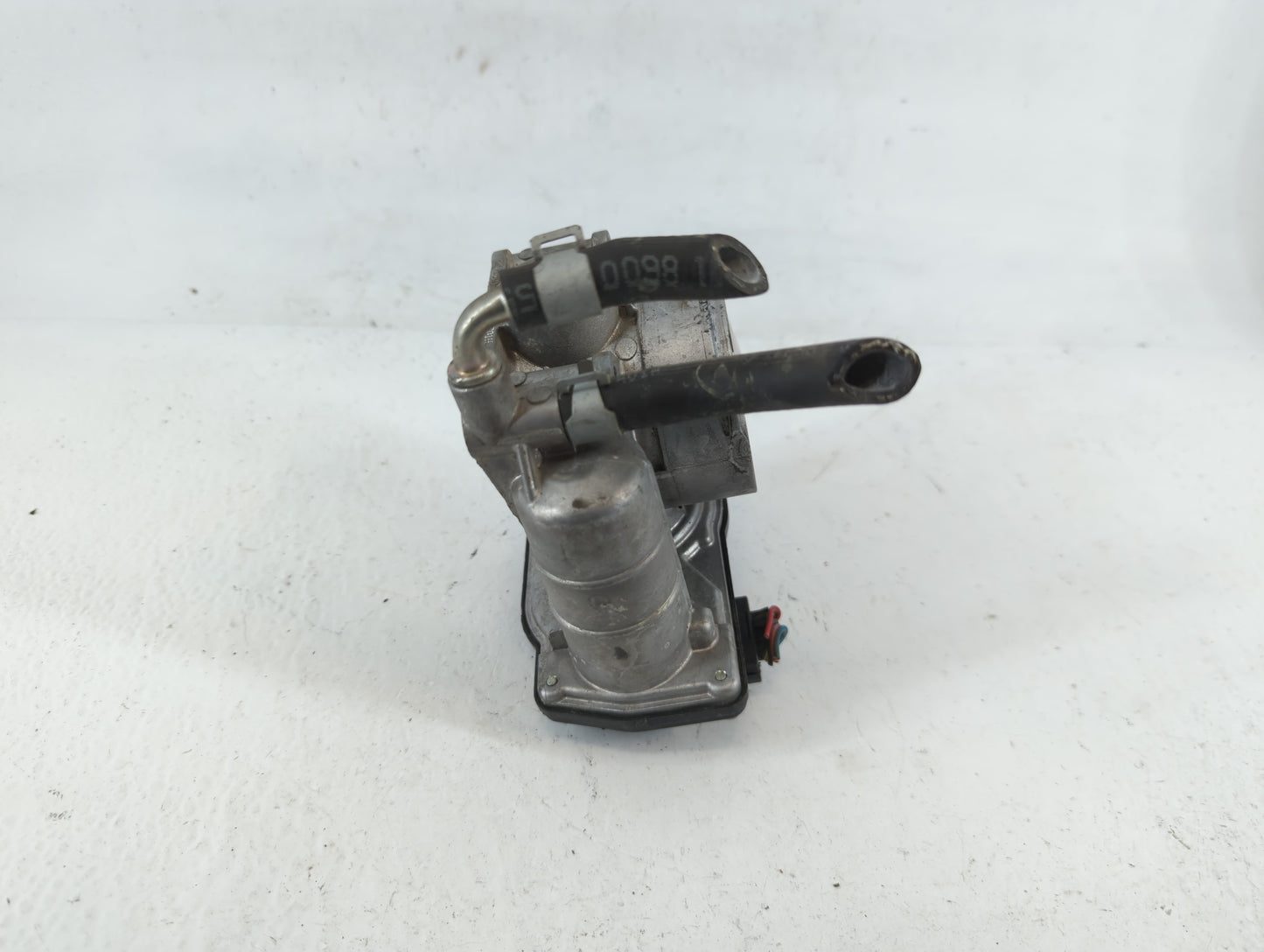2007-2013 Nissan Altima Throttle Body P/N:8Z01H RME60-15 Fits Fits 2007 2008 2009 2010 2011 2012 2013 OEM Used Auto Parts - 