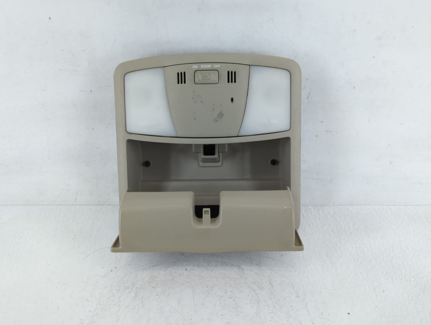 2009 Nissan Altima Overhead Roof Console - Oemusedautoparts1.com