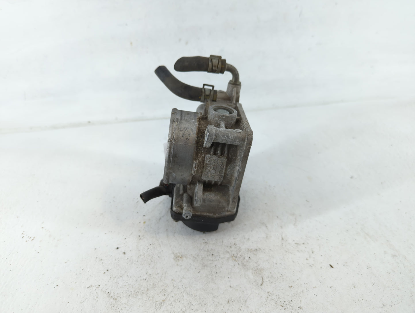 2007-2013 Nissan Altima Throttle Body P/N:RME60-15 Fits Fits 2007 2008 2009 2010 2011 2012 2013 OEM Used Auto Parts - Oemuse