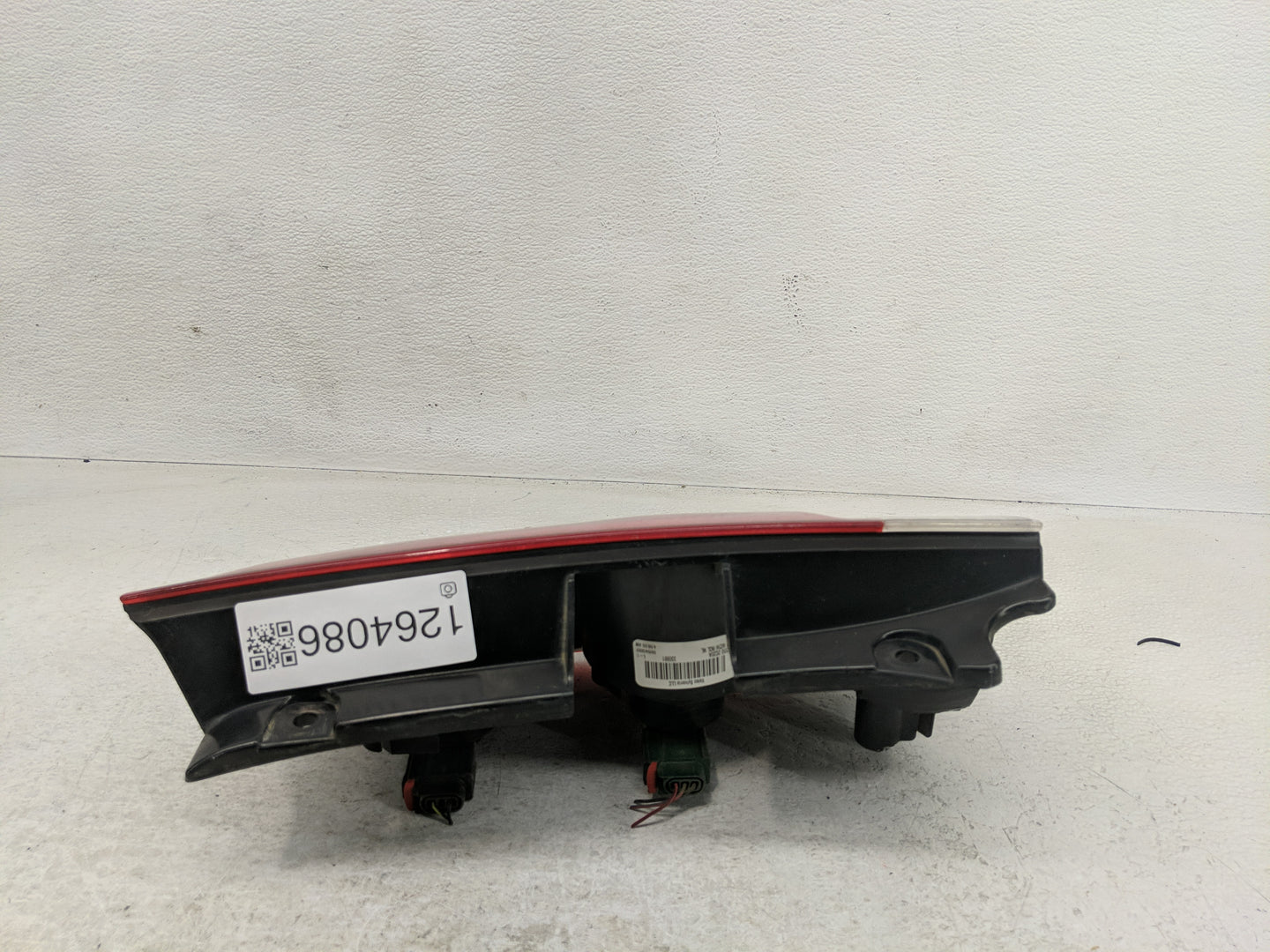 2005-2015 Nissan Armada Tail Light Assembly Passenger Right OEM P/N:RH WZW RCL NL 26550 ZC20A Fits OEM Used Auto Parts - Oem