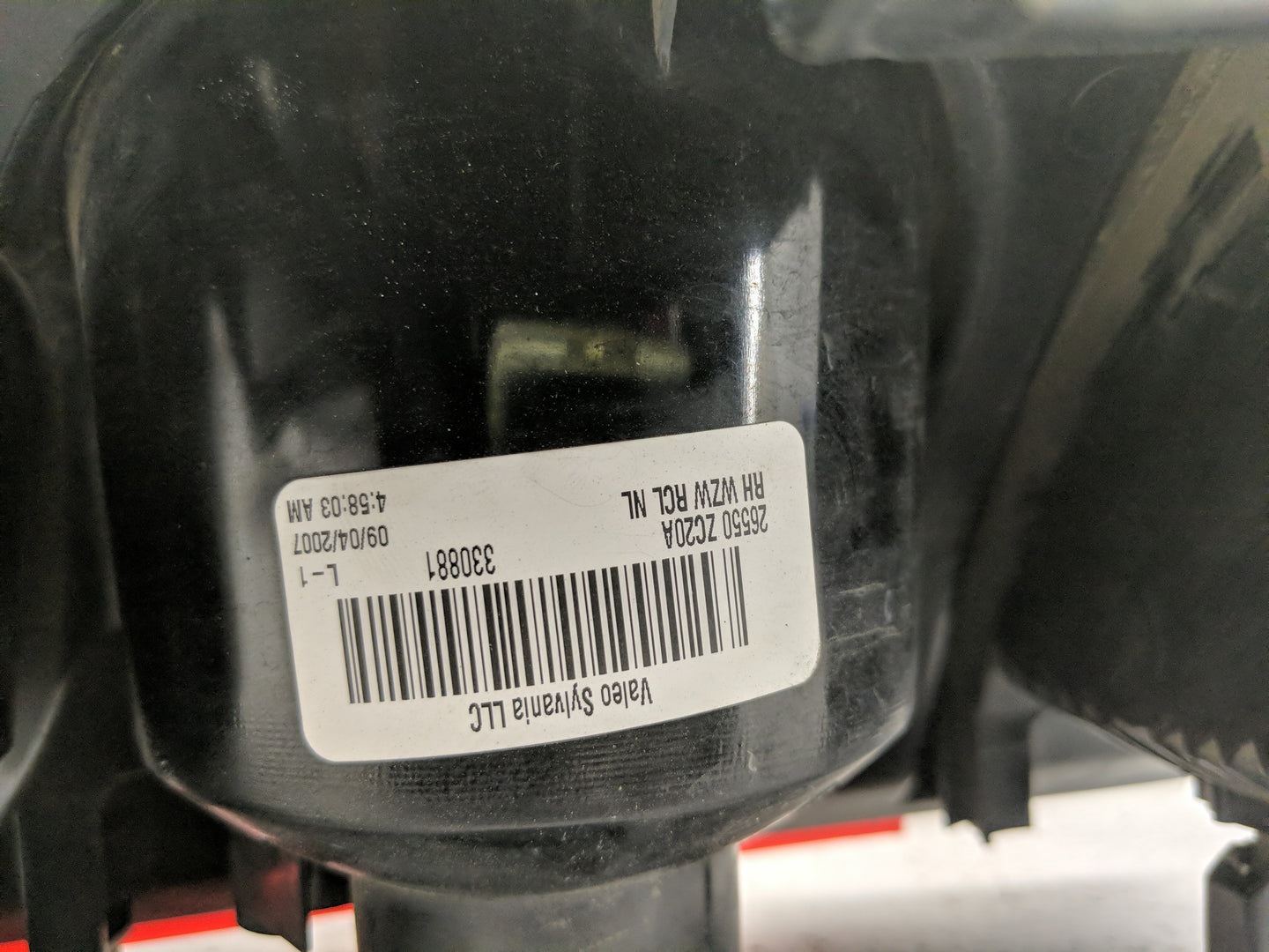 2005-2015 Nissan Armada Tail Light Assembly Passenger Right OEM P/N:RH WZW RCL NL 26550 ZC20A Fits OEM Used Auto Parts - Oem