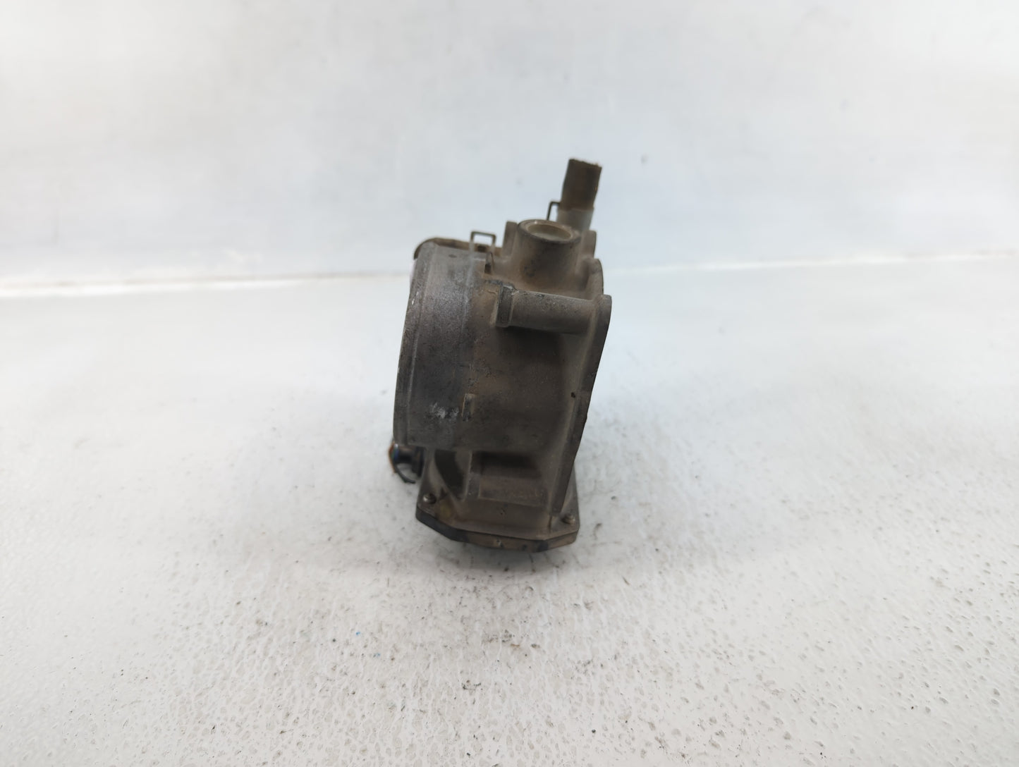2005-2012 Nissan Armada Throttle Body Fits Fits 2004 2005 2006 2007 2008 2009 2010 2011 2012 2013 2014 OEM Used Auto Parts -