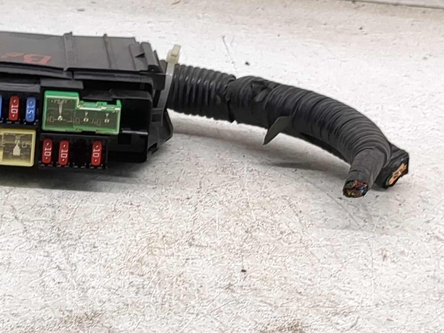 2009-2014 Nissan Cube Fusebox Fuse Box Panel Relay Module P/N:7154-7223-30 7154-7223-30 Fits Fits 2009 2010 2011 2012 2013 2
