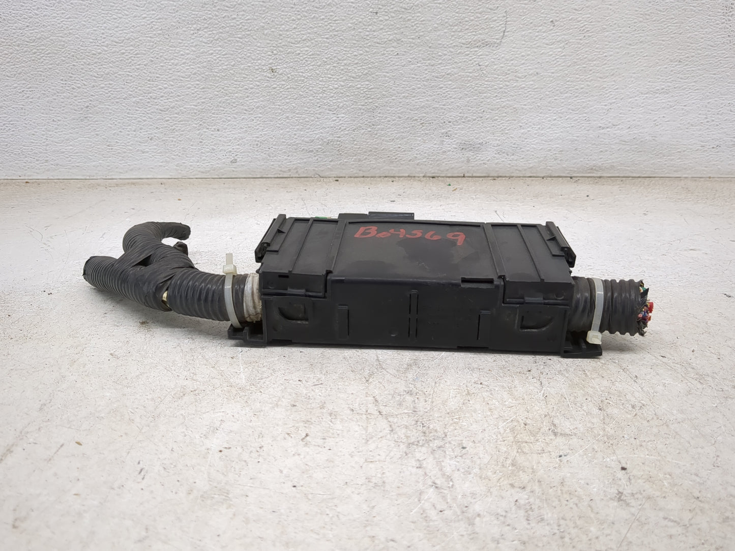 2009-2014 Nissan Cube Fusebox Fuse Box Panel Relay Module P/N:7154-7223-30 7154-7223-30 Fits Fits 2009 2010 2011 2012 2013 2