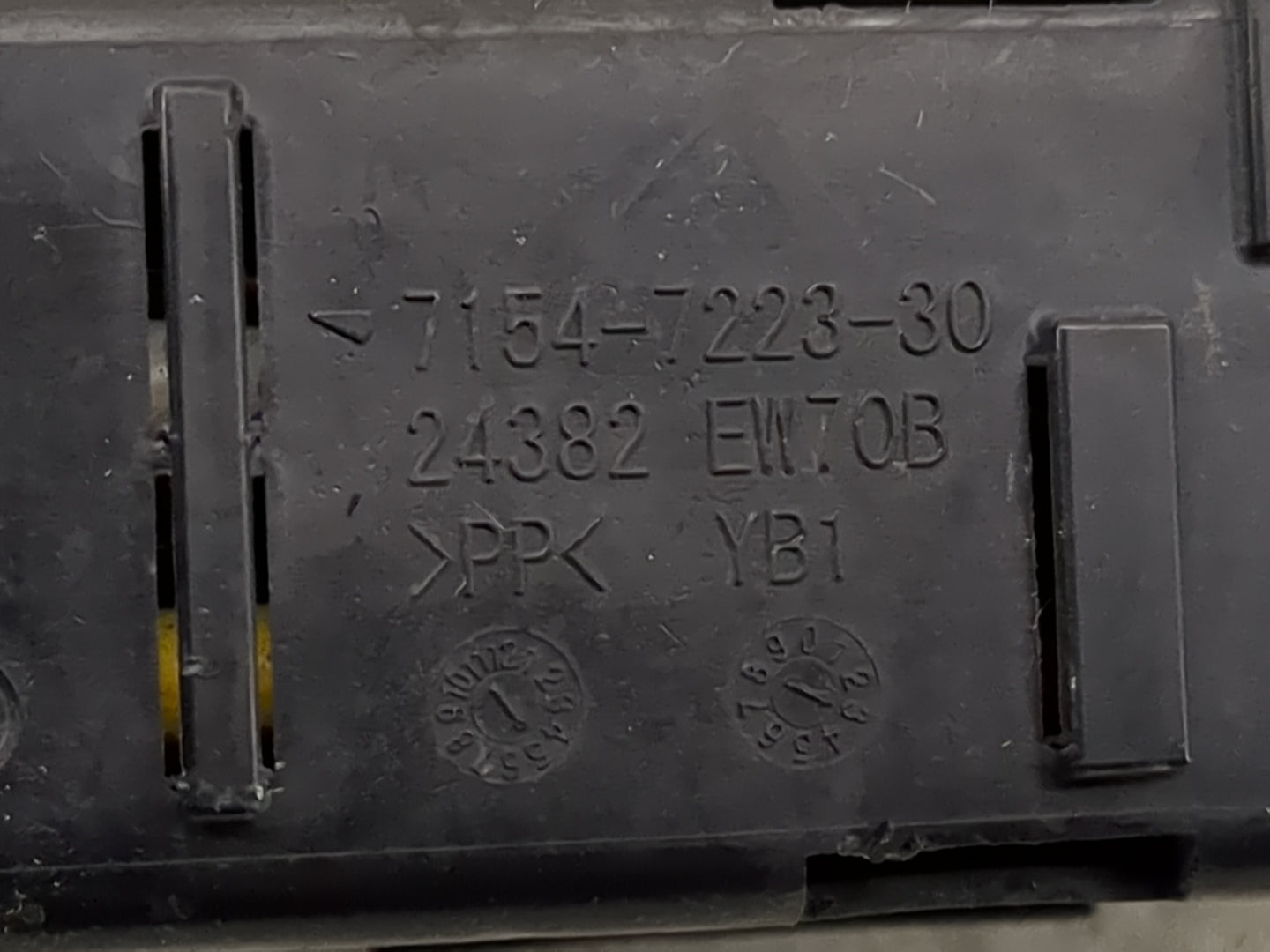 2009-2014 Nissan Cube Fusebox Fuse Box Panel Relay Module P/N:7154-7223-30 7154-7223-30 Fits Fits 2009 2010 2011 2012 2013 2